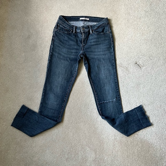 Levi’s Raw Hemmed Skinny Jeans - Picture 1 of 4